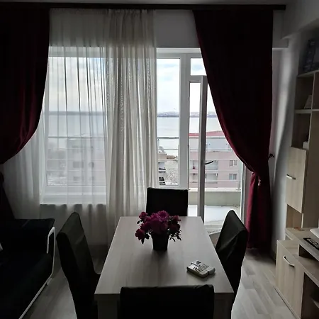 Cu Terasa Si Vedere, Nord, Zona Summerland アパート ママイア