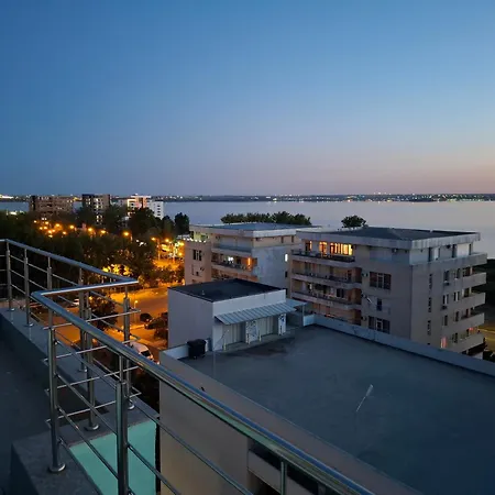 Cu Terasa Si Vedere, Nord, Zona Summerland *